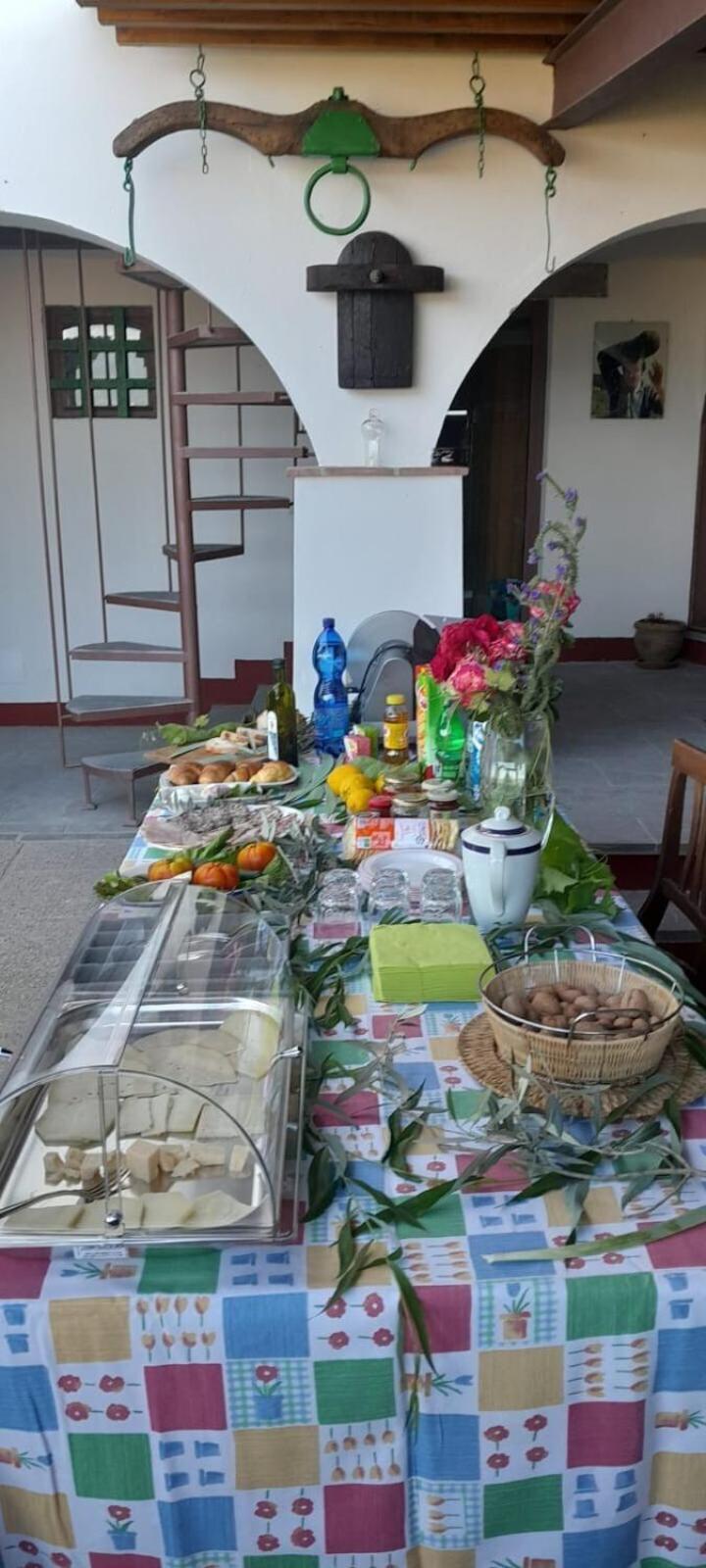 Bed and Breakfast La Sosta Di Fano Reggello Exterior foto