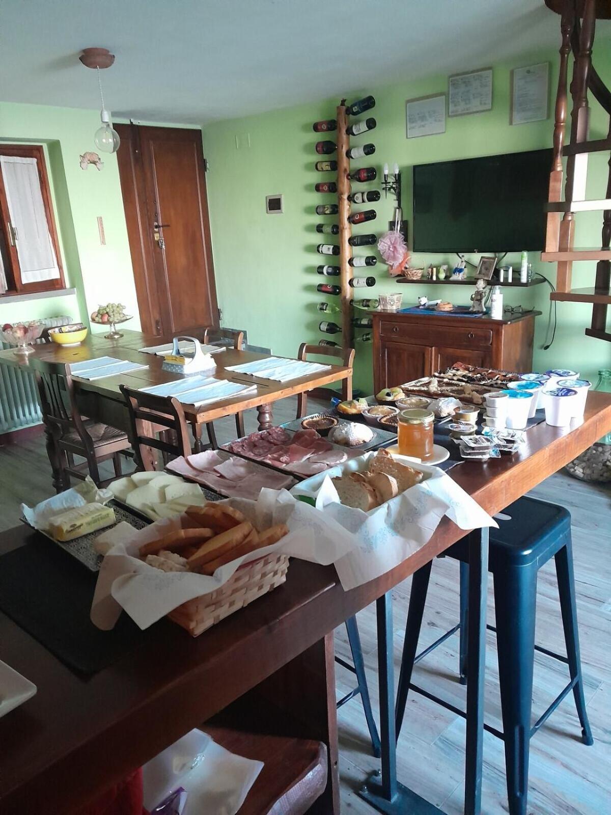 Bed and Breakfast La Sosta Di Fano Reggello Exterior foto