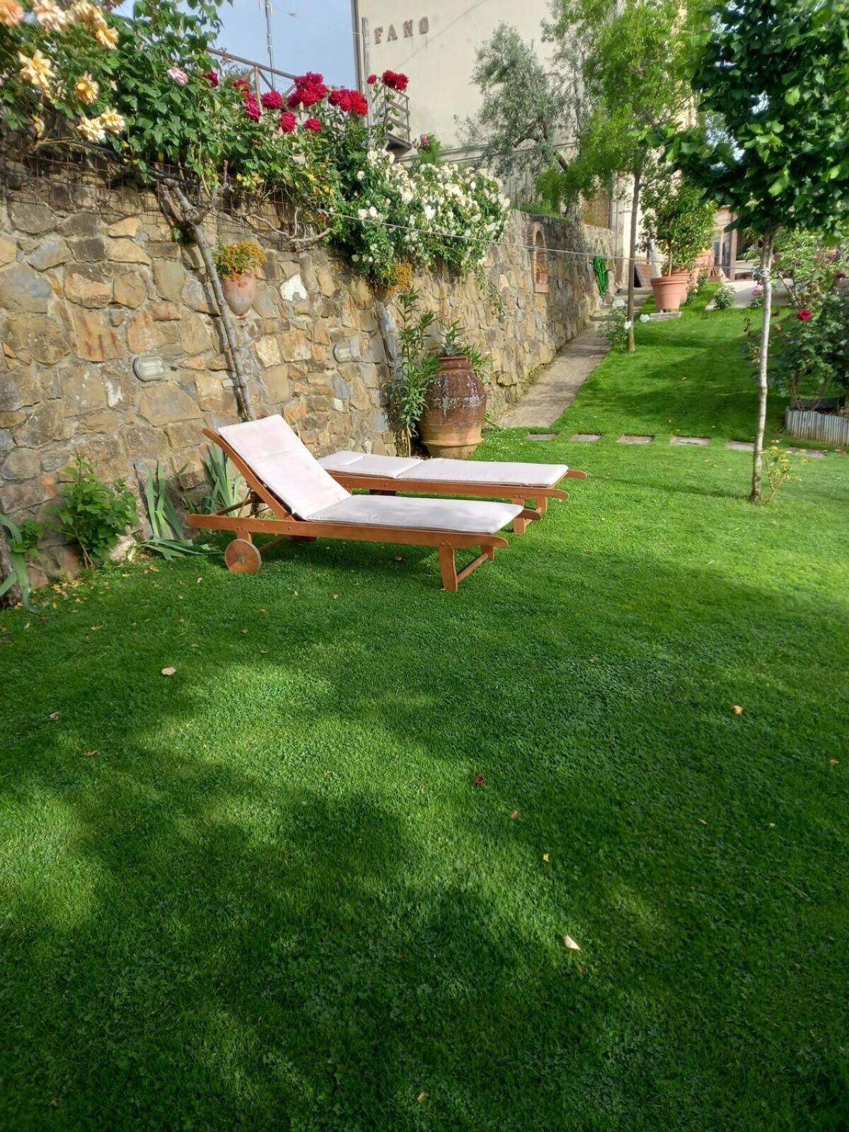 Bed and Breakfast La Sosta Di Fano Reggello Exterior foto