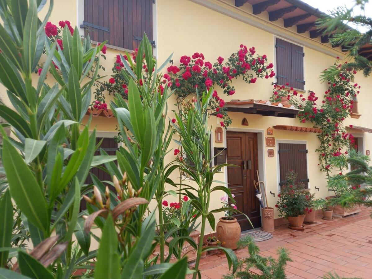 Bed and Breakfast La Sosta Di Fano Reggello Exterior foto